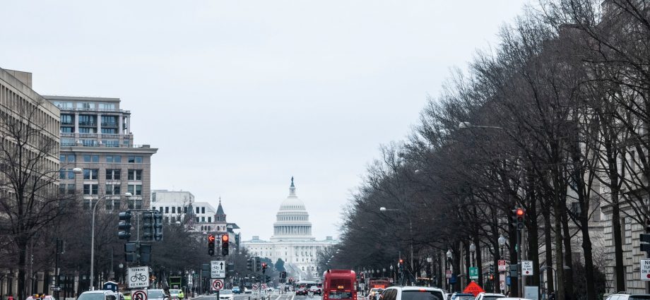 Tips for Relocating to DC for Work - Analog Medium